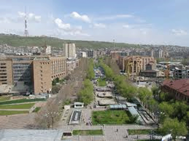 Ermənistanda 300 min uşaq yoxsulluq içində yaşayır