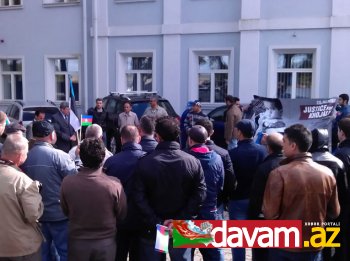 Estoniyadakı Azərbaycan diasporu ermənilərin piket keçirmək cəhdinin qarşısını alıb - FOTO
