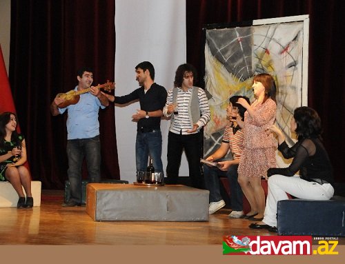 Bakı Uşaq Teatrı 53 saylı orta məktəbdə “Həyatla oyun” tamaşası ilə çıxış etmişdir.