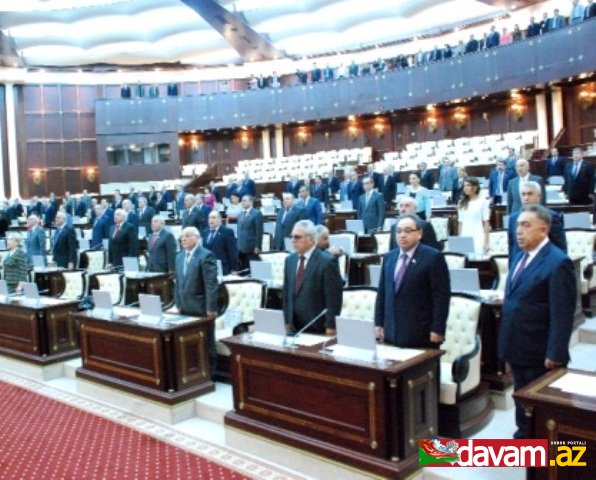 Azərbaycan Milli Məclisinin plenar iclası başlayıb