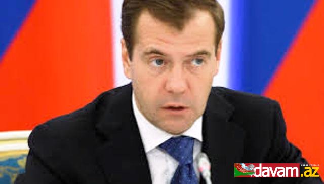 Dmitri Medvedev: Sanksiyalar bizi qorxutmur