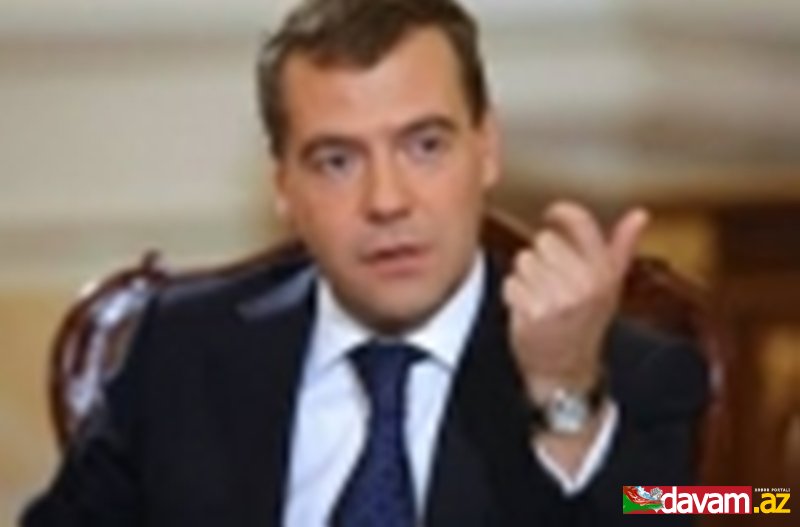 Dmitri Medvedev sanksiyaların vurduğu ziyandan danışdı