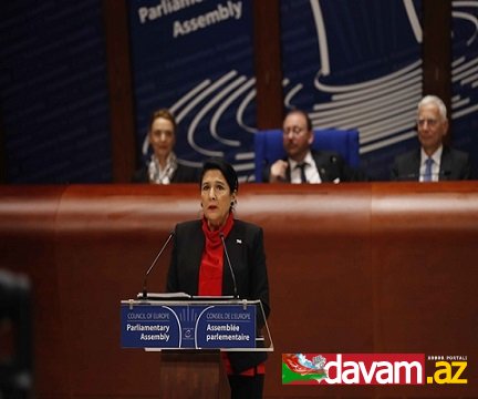Zurabişvili AŞPA-da ilk Türk qadın deputat Pərixanım Sofiyeva barədə danışıb