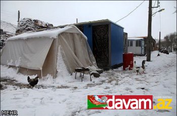 Güney Azərbaycanda zəlzələ olan bölgədə qarın yağması ciddi problemlaər yaradıb(Foto reportaj)