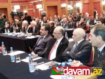 Bakıda Güney Azərbaycan tədbirində MDHP sədri Fərəc Quliyev iştirak edib. /FOTOLENT